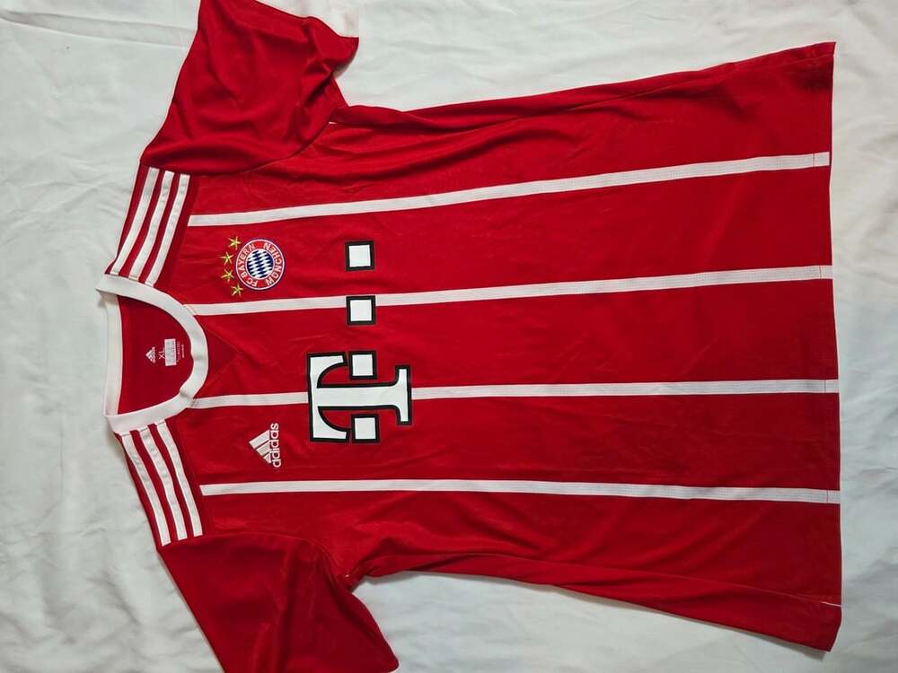 Adidas Bayern Munich Home Jersey Size XL Red Soccer Shirt